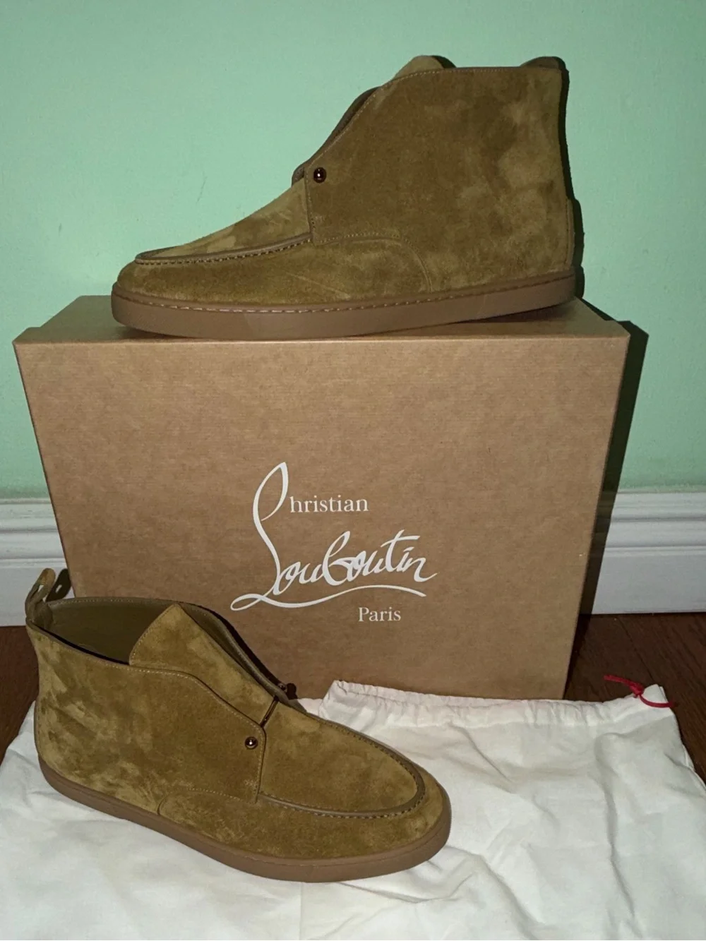 NIB $1090 Christian Louboutin Chambeliss Suede Chukka Boots - Sz 10 US / 43 EU